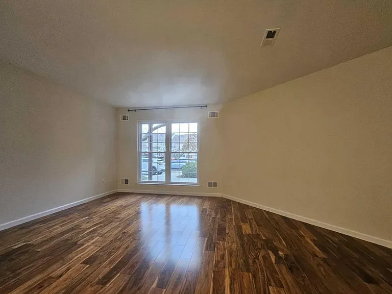 1526 Westgate Dr #1526 — Photo 6