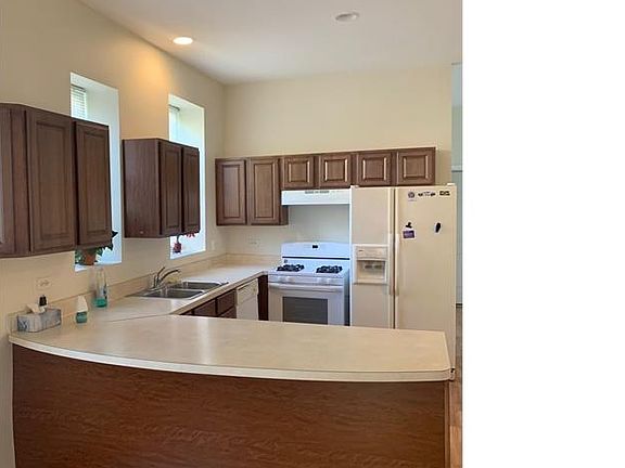3rd image of 1527 S Christiana Ave APT 1W