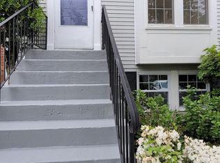 6987 Villa Del Rey Ct, Springfield, VA 22150