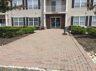 13 Liddle Ave, Edison, NJ 08837