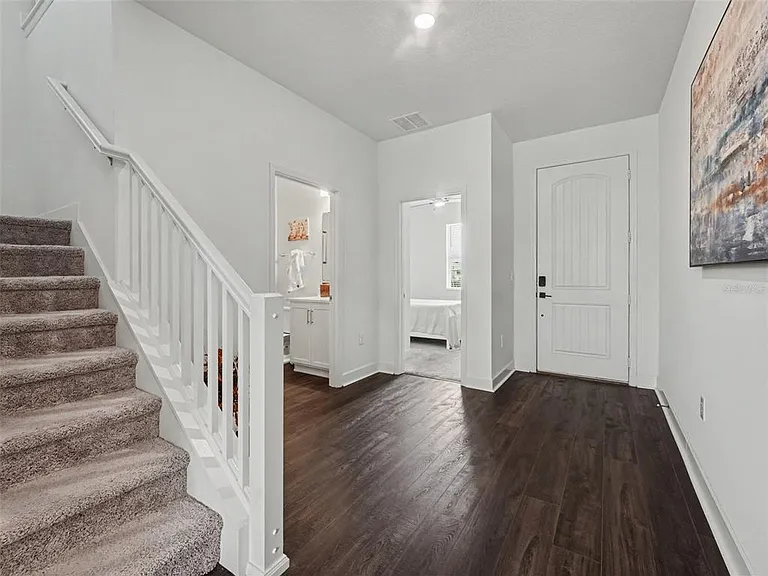 905 Overpool Ave — Photo 12