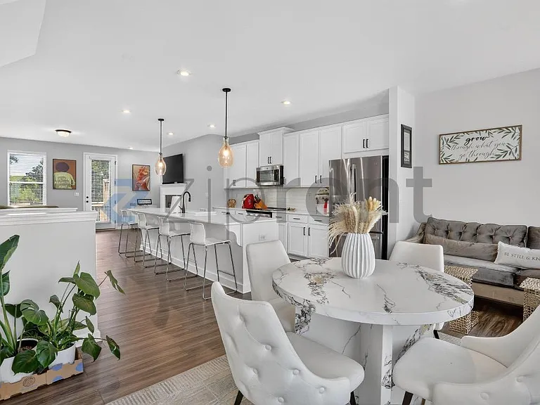 1455 Creekside Cir NW — Photo 8
