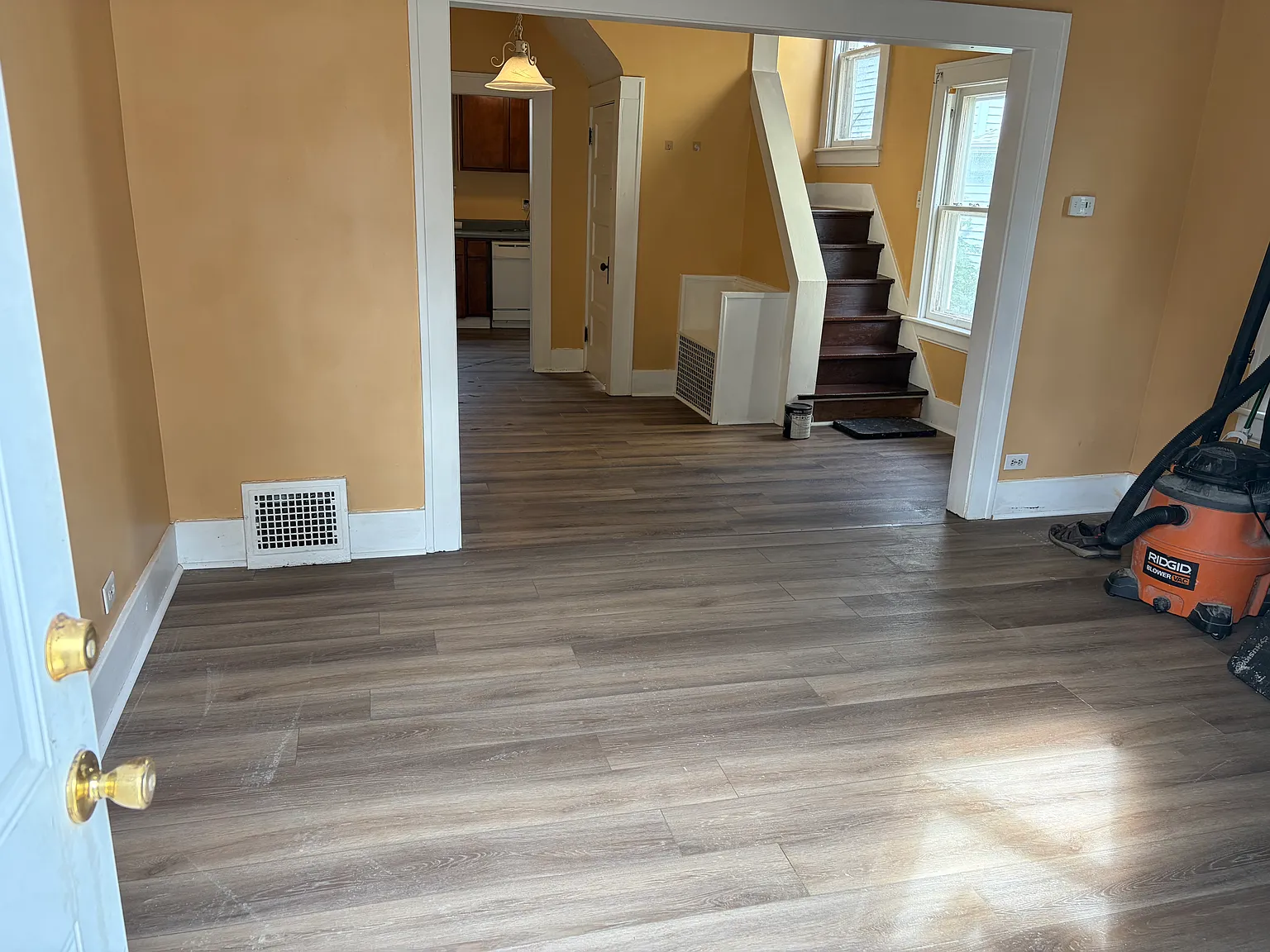 585 Colfax Pl — Photo 2