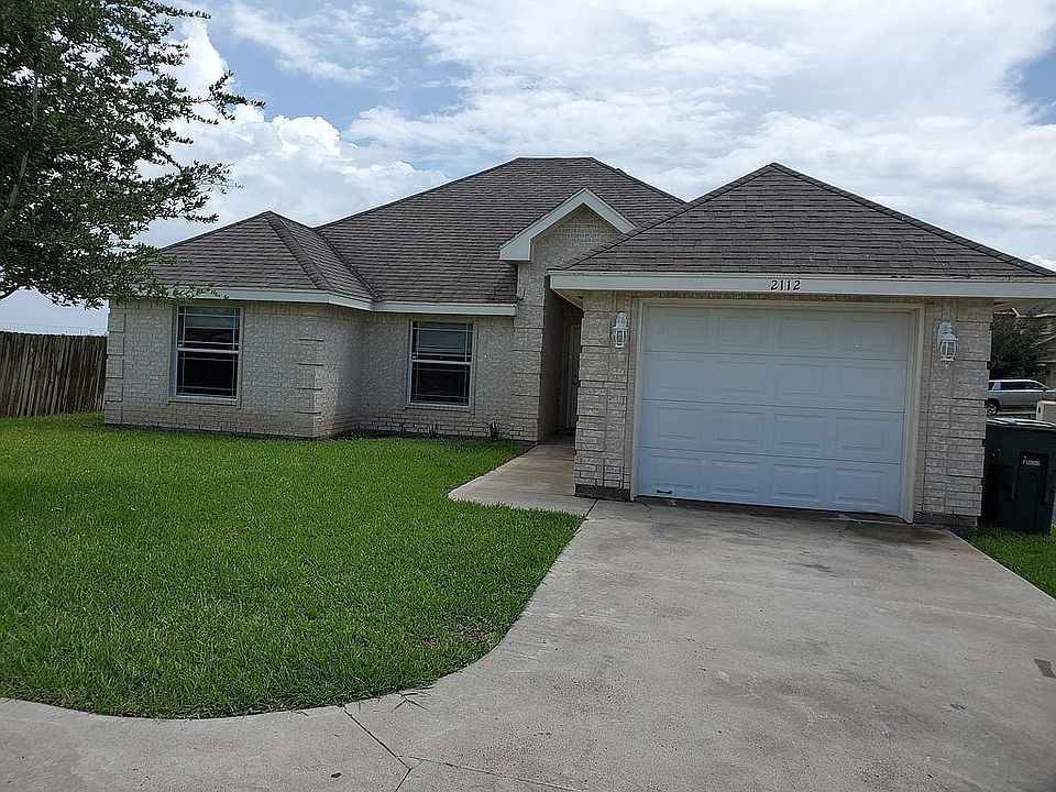 2112 Treasure Oaks Dr Harlingen Tx 78550 Zillow [ 720 x 960 Pixel ]