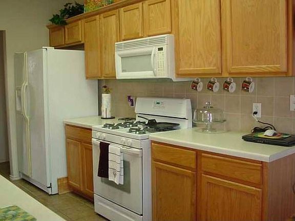 4th image of 3613 Sandy Koufax Ln