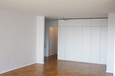 4th image of 425 E 79th St APT 2F