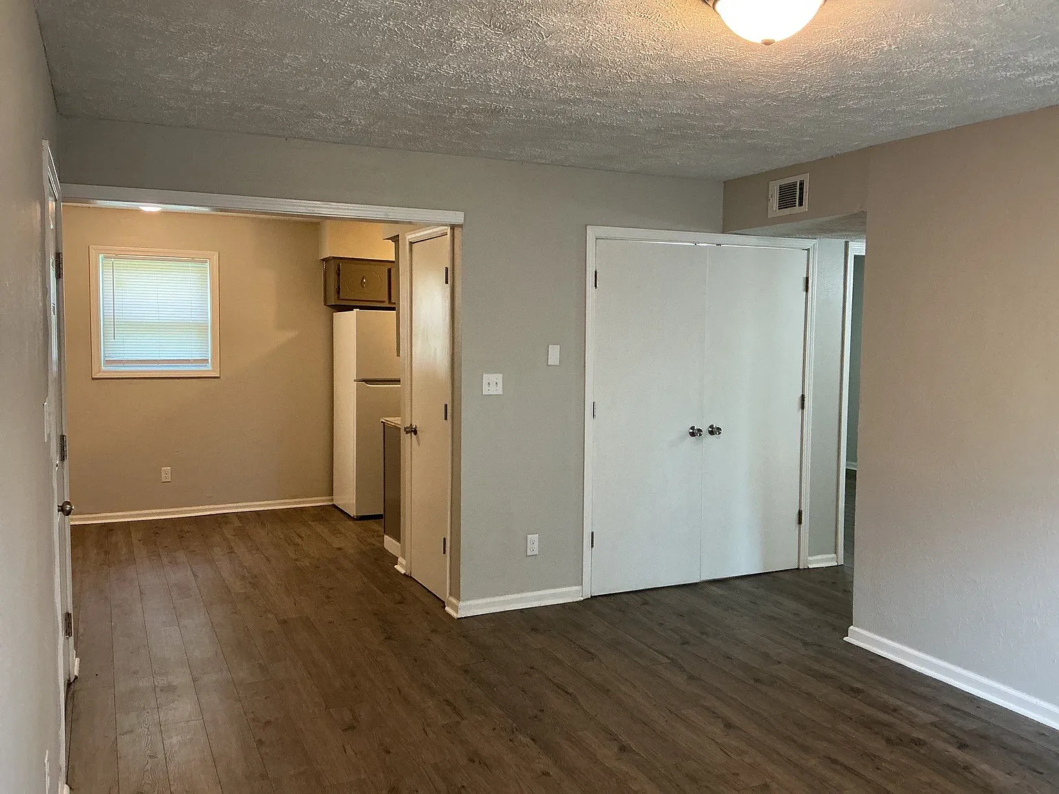 2 bed, 784 sqft, $915 — Photo 4