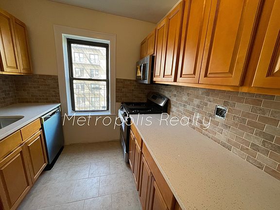3rd image of 29-21 21st Ave #D3