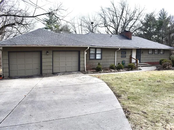 1405 N Mulberry St, Maryville, MO 64468