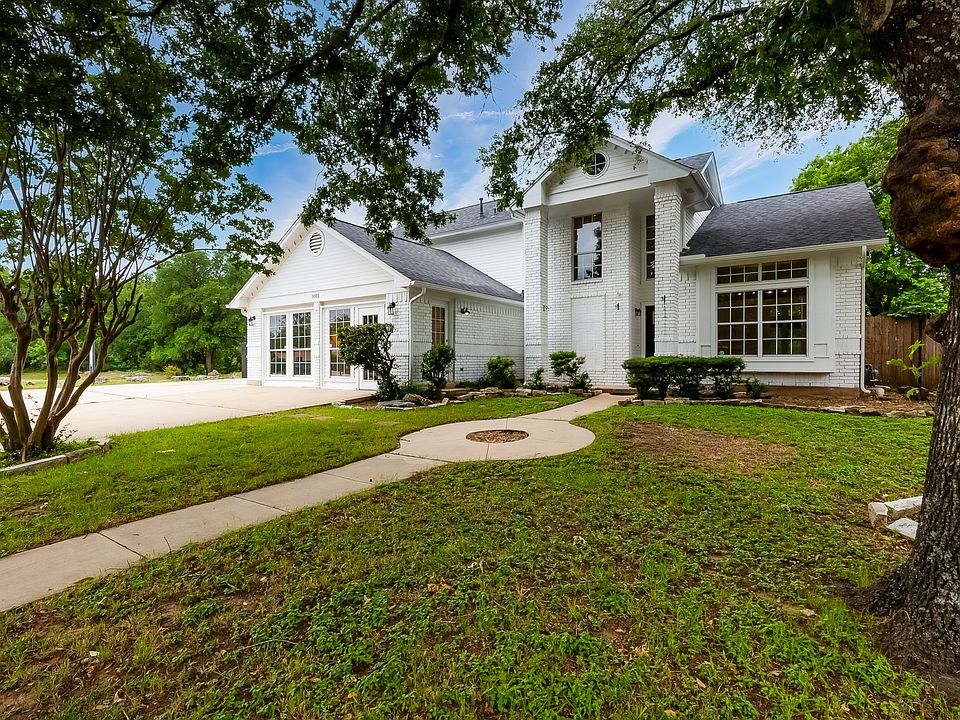 1st image of 1002 Oakridge Dr