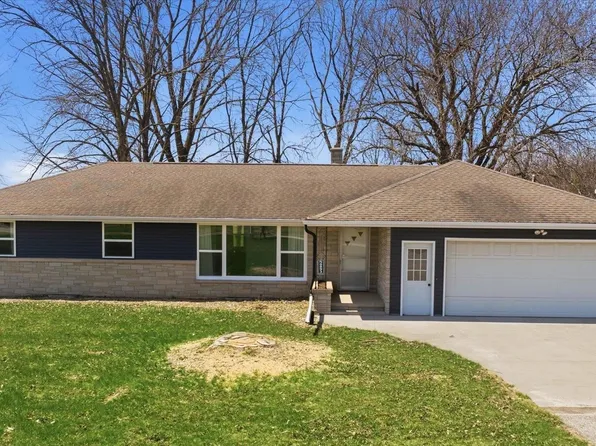 N8893 County Rd N, Menasha, WI 54952
