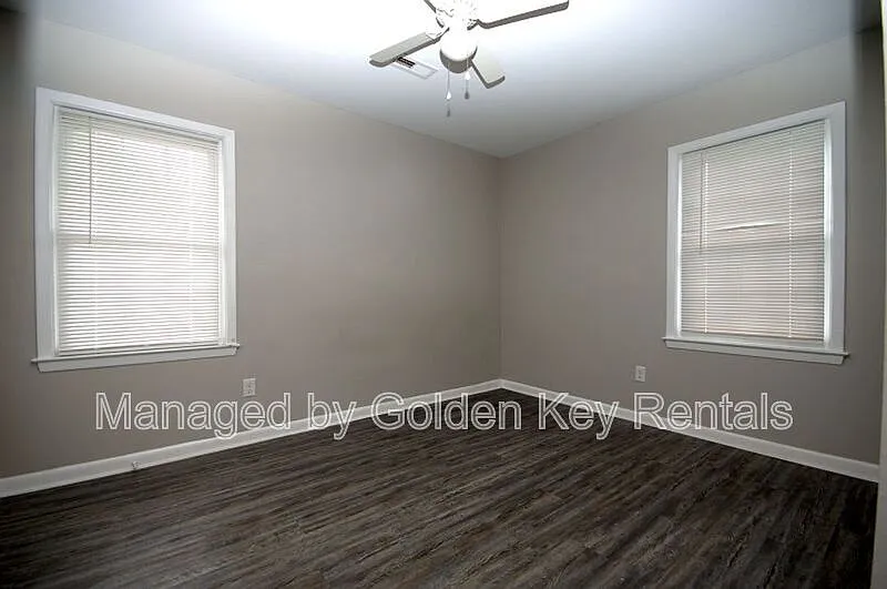 2 bed, 1.0 bath, $875 — Photo 4