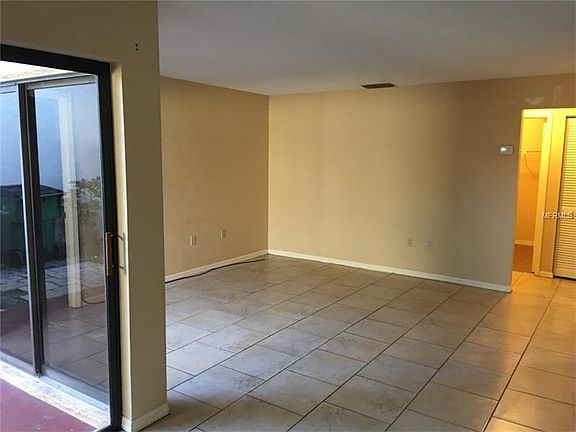 5th image of 539 Hunter Cir
