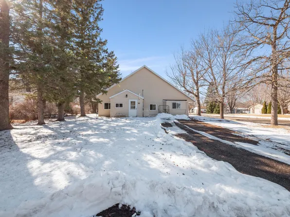 321 N Quincy St, Alexandria, MN 56308