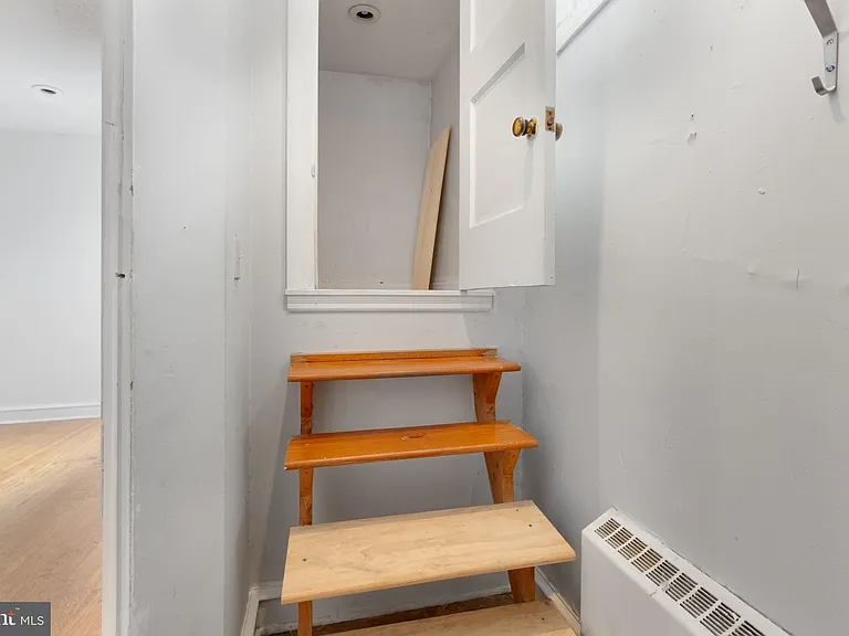 707 W Girard Ave #2F — Photo 29