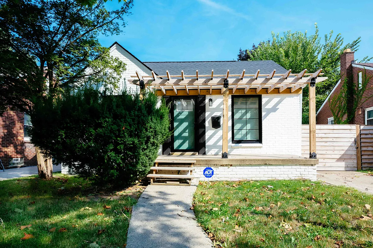 Building Photo - 9240 Camley St