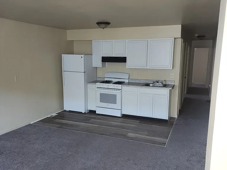 940 N Spruce St #2 — Photo 7