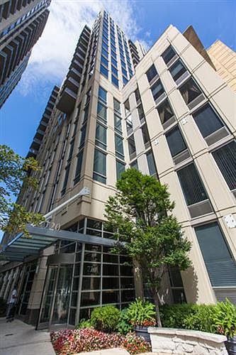 1st image of 720 N Larrabee St APT 1405