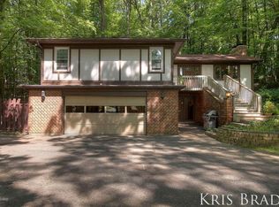 5697 E Fulton St, Ada, MI 49301