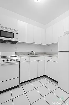 Rented by Mirador Real Estate | media 11