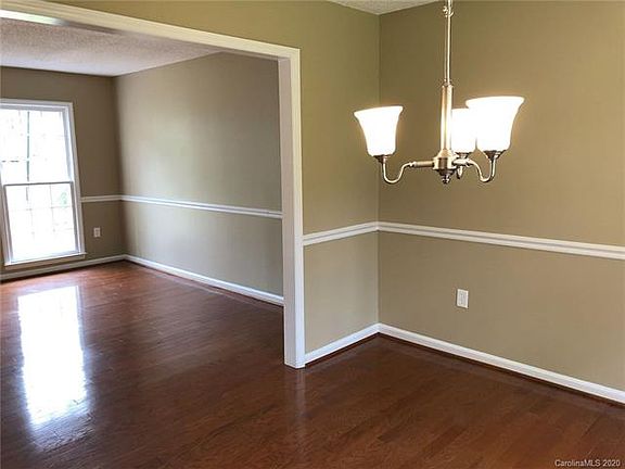 5th image of 7322 Blythwood Ln