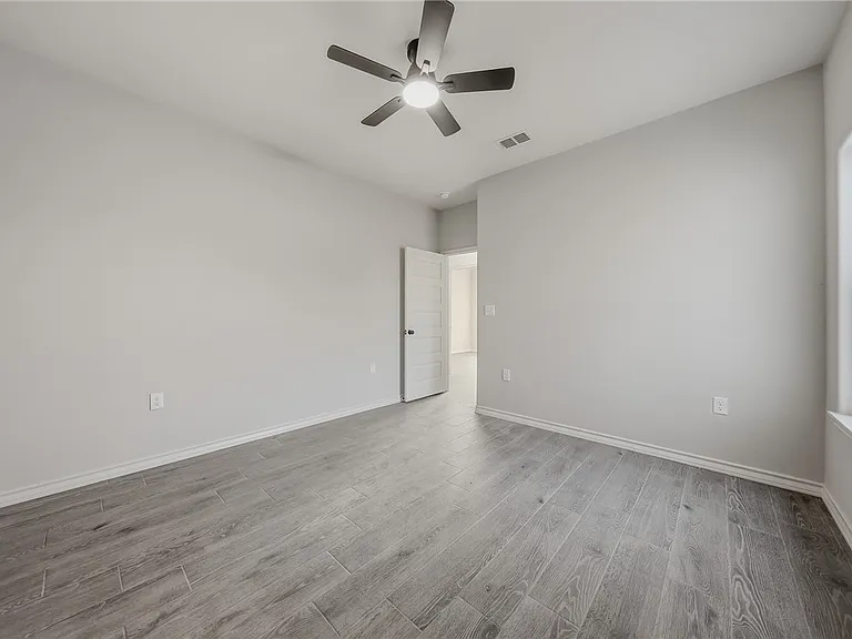 714 Mereet Dr — Photo 21