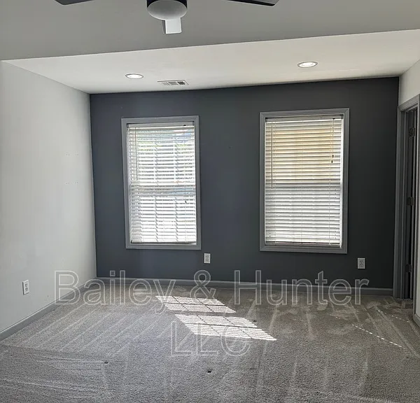 3365 Regent Pl SW — Photo 16