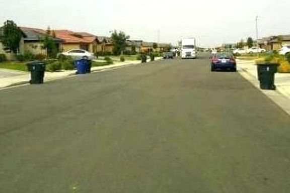 Exterior Neighborhood (street photo)