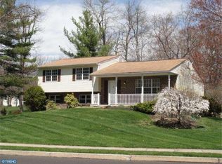 2700 Valley Woods Rd, Hatfield, PA 19440