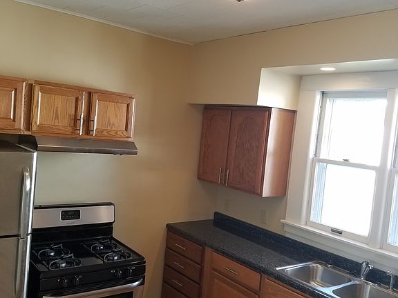 2nd image of 1467 E Losey St