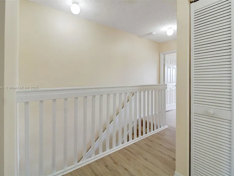 2205 SE 23rd Rd — Photo 10