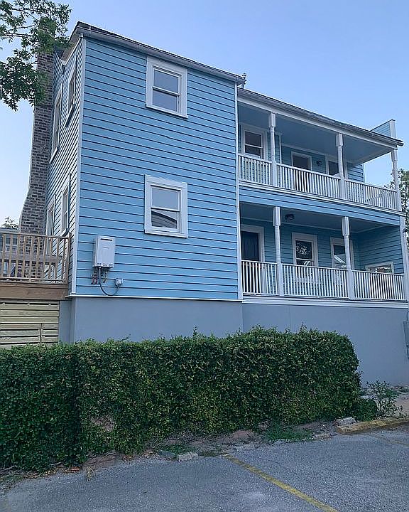 2nd image of 105 Smith St