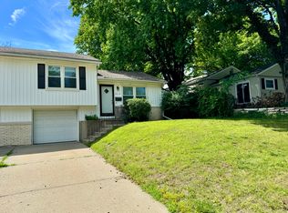 8410 Lowell Ave, Overland Park, KS 66212