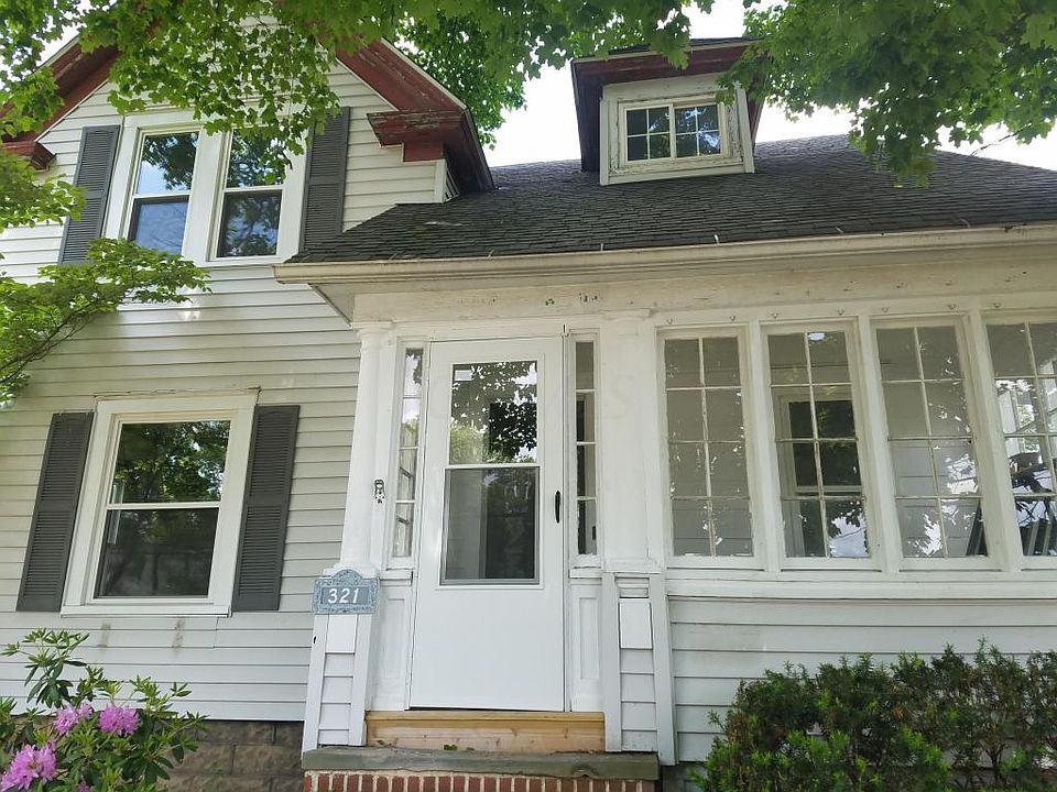 1st image of 321 Park Ave