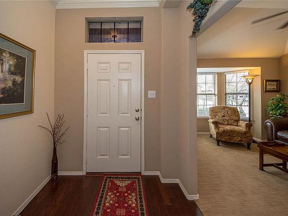 3rd image of 3004 Barkwood Dr