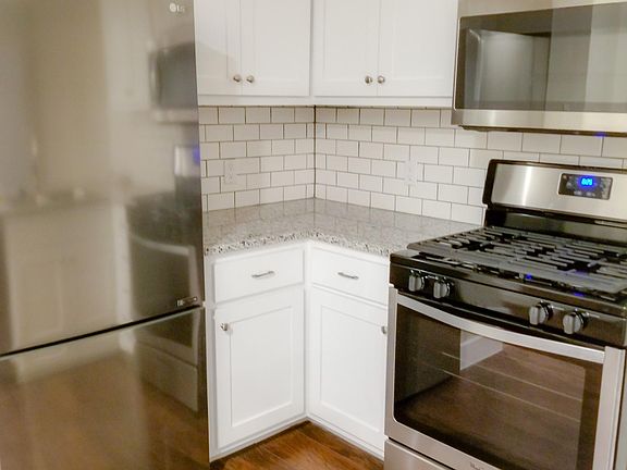 4th image of 10610 Lanshire Dr #A