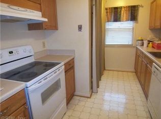 430 Chinaberry Ct, Virginia Beach, VA 23454