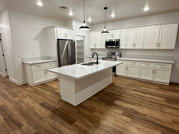 5th image of 1543 E Stratford Dr