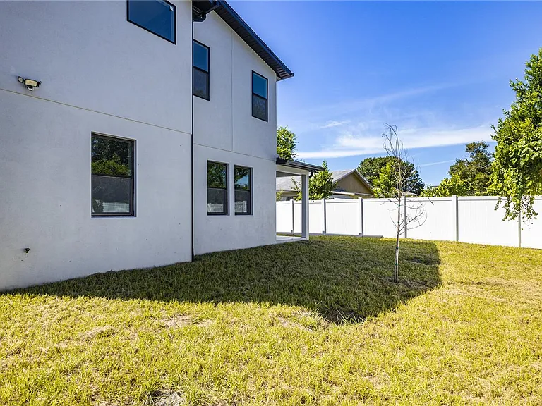 4205 W Arch St — Photo 23