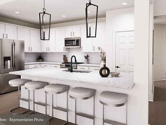 7th image of this home