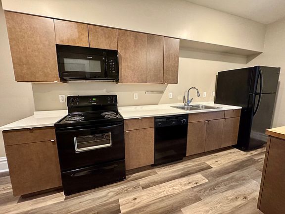 5th image of 4139 Lafayette Ave #1W