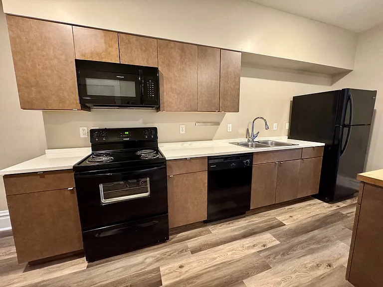 4139 Lafayette Ave #1W — Photo 5