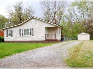 906 Dina Ave, Collinsville, IL
