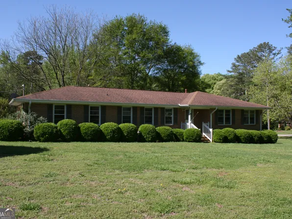 796 Virginia Ln, Hull, GA 30646