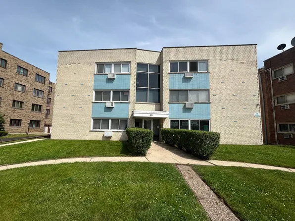 8203 Niles Center Rd APT 3C, Skokie, IL 60077