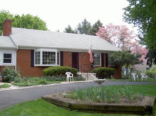 41 Blue Ridge St, Warrenton, VA 20186