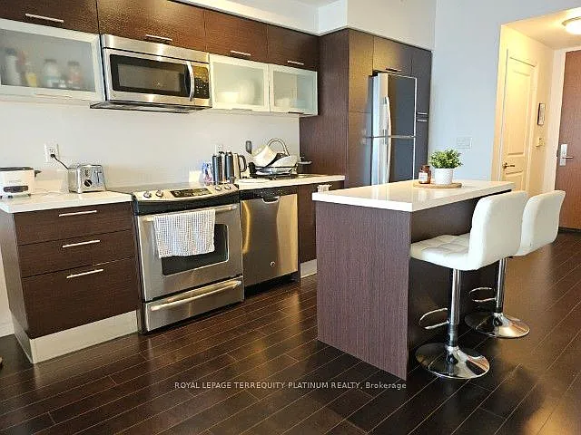 2 bed, $3,100 — Photo 4