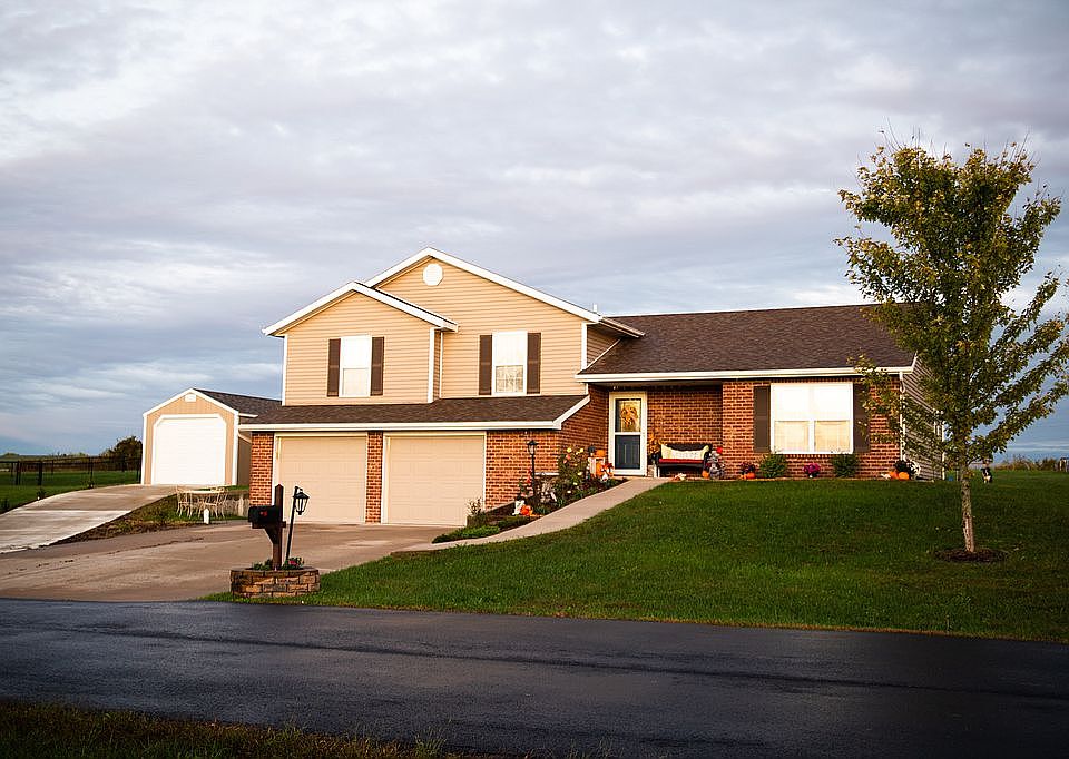 Front of house (East View)
