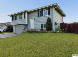 2034 NW 55th St, Lincoln, NE 68528