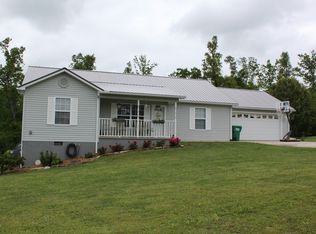 717 Grace Hill Dr, Crossville, TN 38571